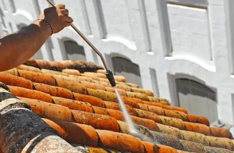 Nettoyage de toitures - Montlebon